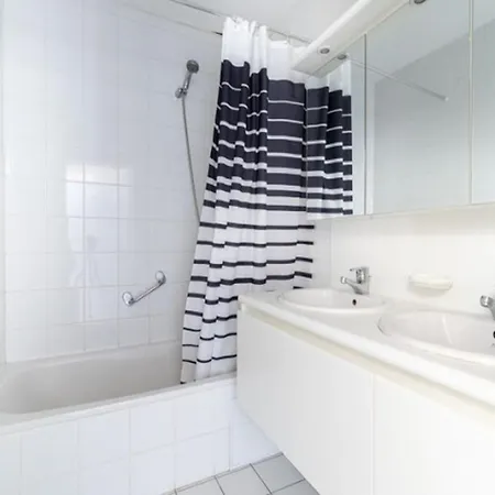 Cozy Nook Near The Sandy Shore Apartment *